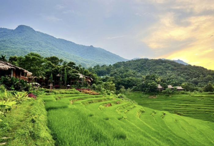 Thưởng ngoạn cảnh đẹp hút mắt tại khu du lịch Pù Luông